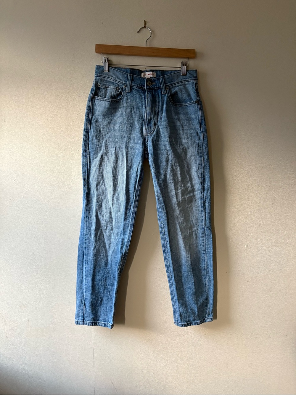 Lucky Brand Classic Blue Jeans - Casual Straight Fit